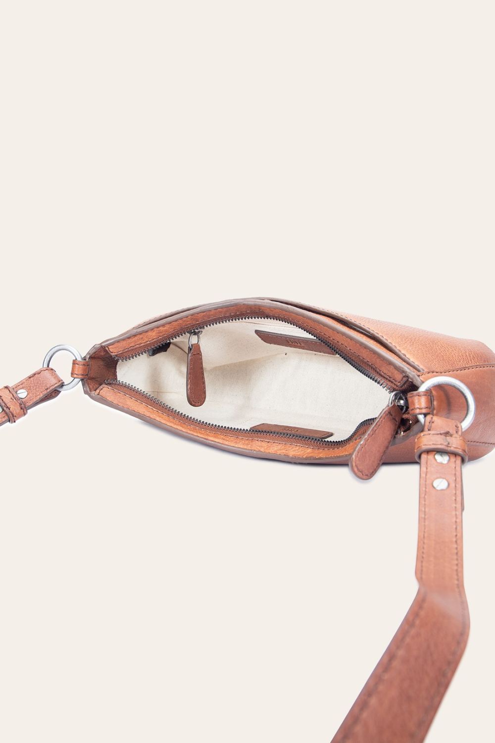 Women's Frye Claire Shoulder - Claire Shoulder